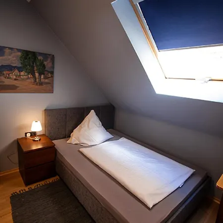 Rosengarten בית הארחה