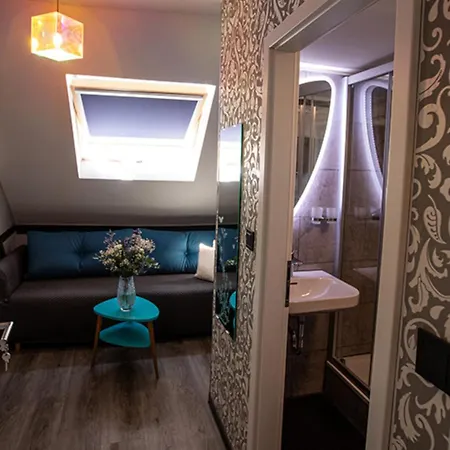 Rosengarten בית הארחה 2*