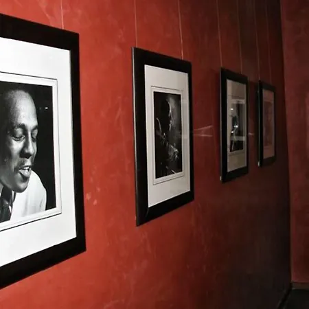 Rosengarten בית הארחה 2*