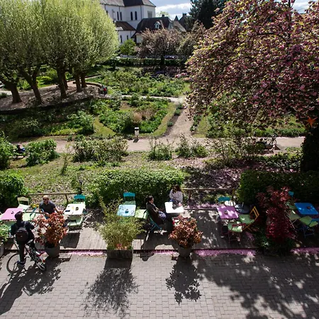 Rosengarten בית הארחה